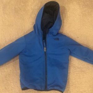 Boys 4T Reversible North Face Jacket